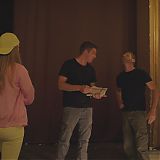 102.jpg